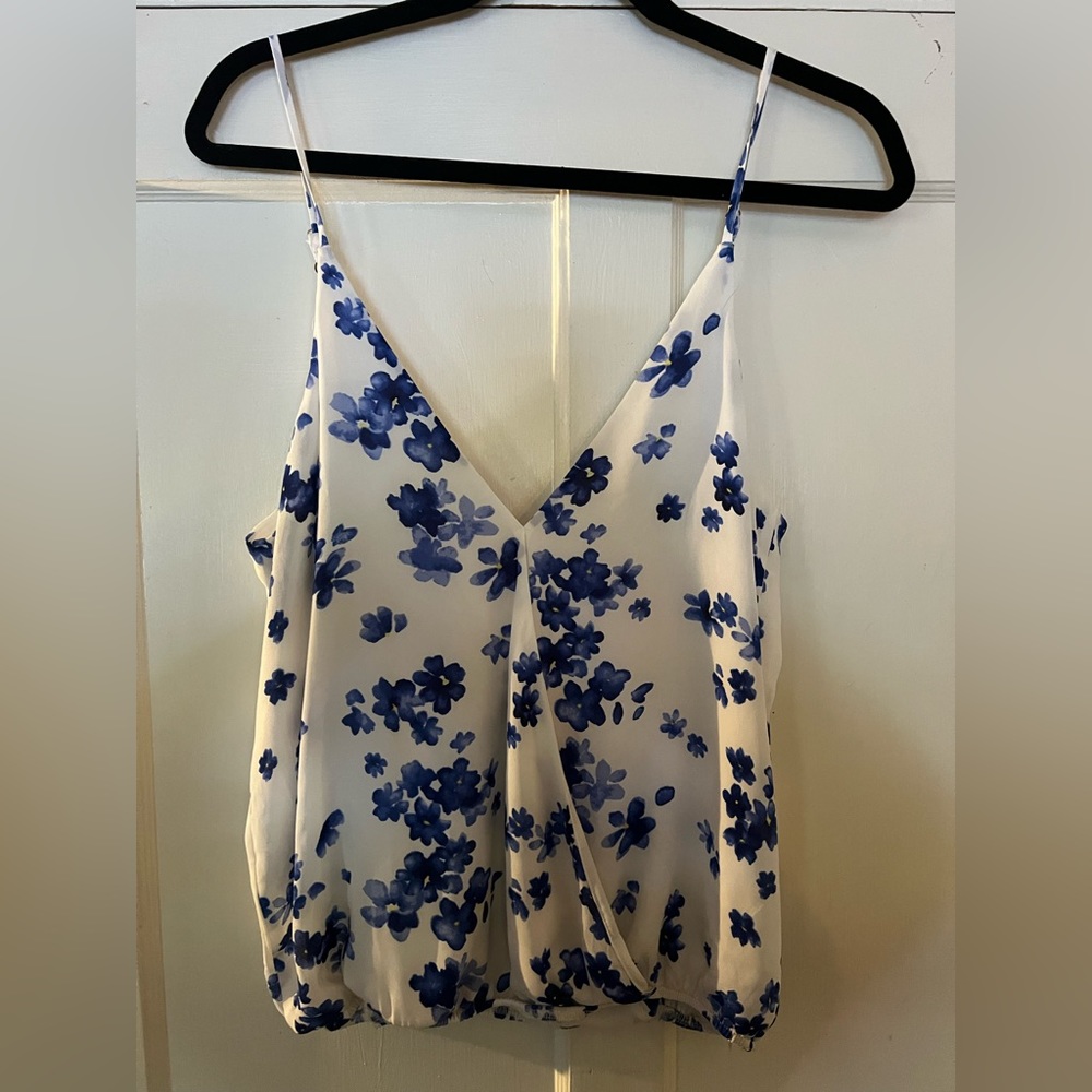 Blue floral top
